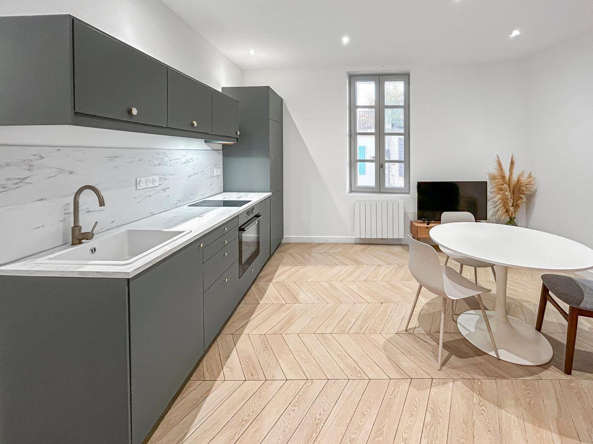 Hebergements Modernes & Cosy A Arles T3 Et T2 Elegants Exterior foto